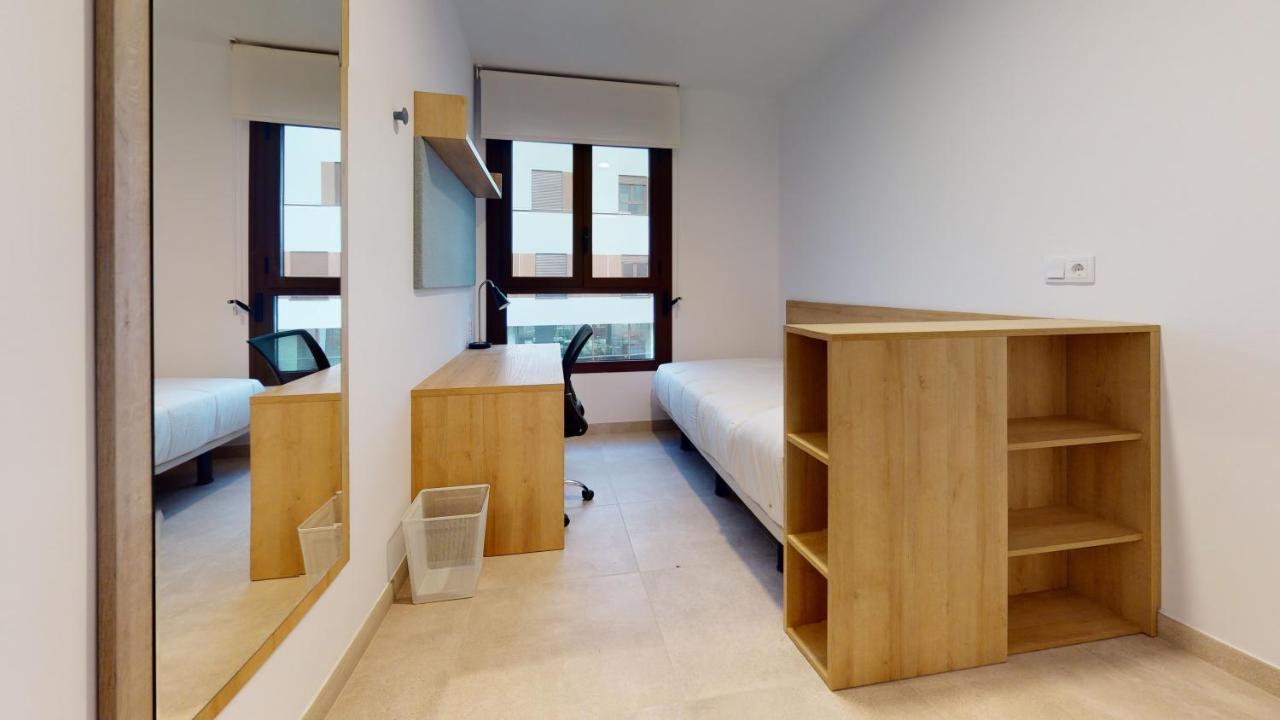 Micampus Avenida Del Puerto - Residencia De Estudiantes Appartement