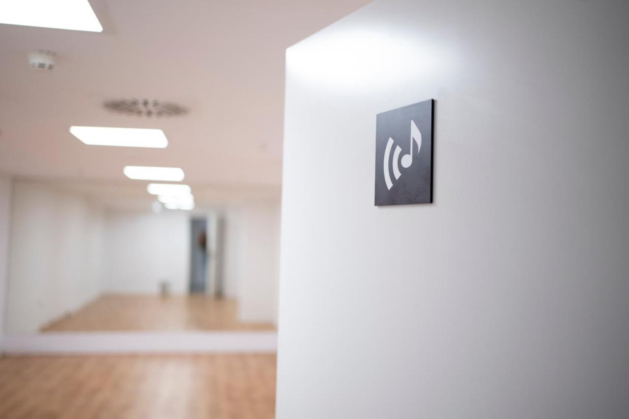 Micampus Avenida Del Puerto - Residencia De Estudiantes * Valência